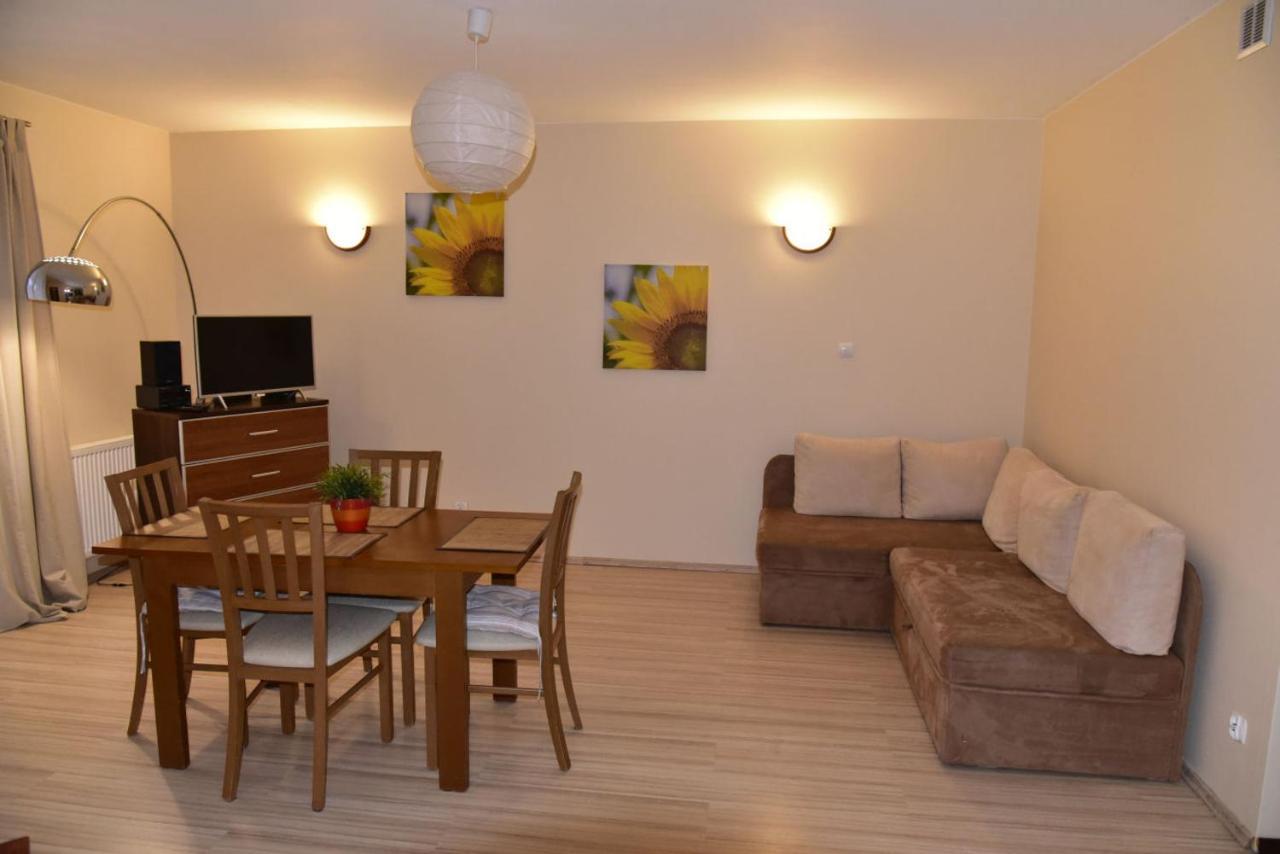 Sloneczny Brzeg Apartment *